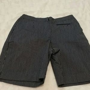 TAIL BLUE PINSTRIPE SHORTS SZ 6